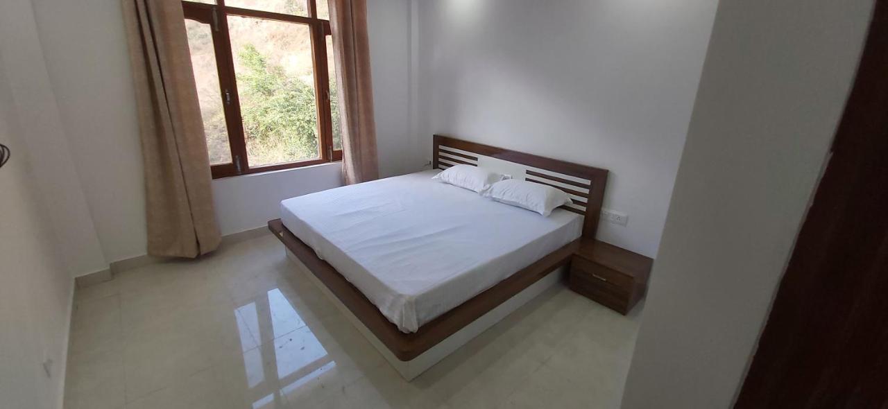 Solitude Inn Bnb شيملا المظهر الخارجي الصورة